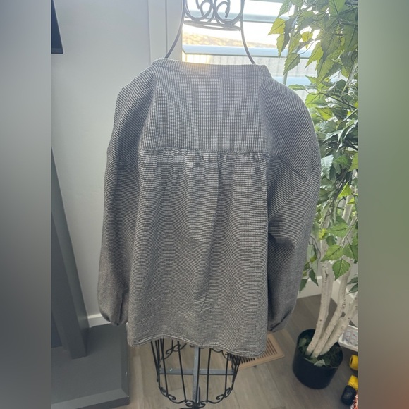 Women’s Gap blouse size medium - Picture 3 of 7